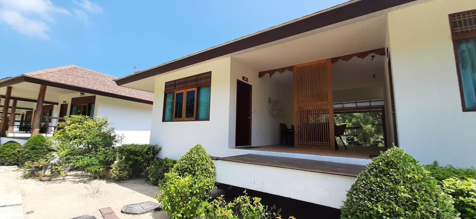 Koh Ngai Paradise Beach Room photo