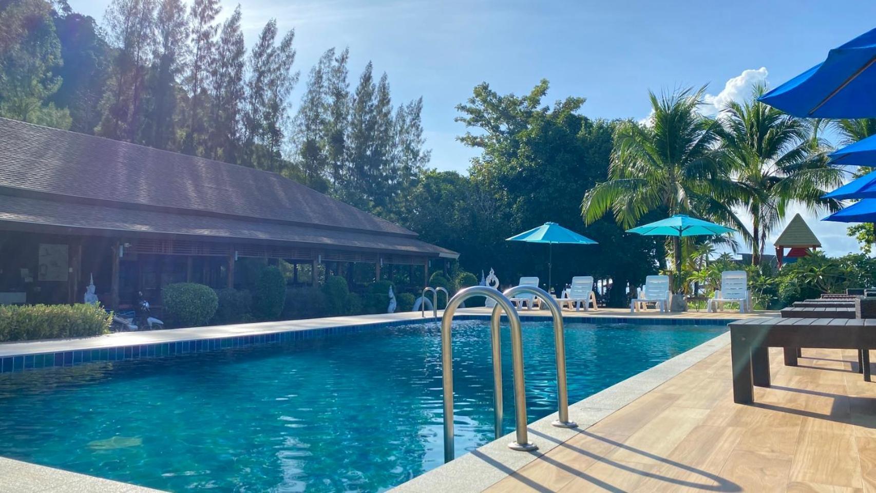 Koh Ngai Paradise Beach Exterior photo